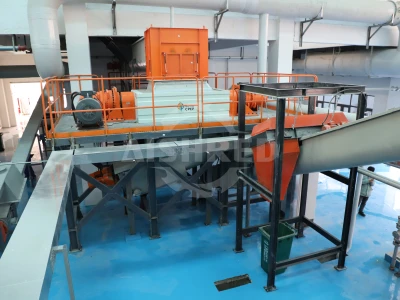 厨余垃圾双轴撕碎机