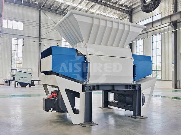 双辊塑料细破碎机 双辊塑料<a href=https://www.gepsisui.com/shredder/ge.html target=_blank class=infotextkey>细破碎机</a>